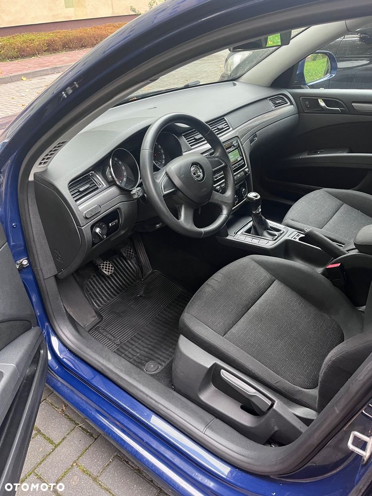 Skoda Superb 2015 photo 5
