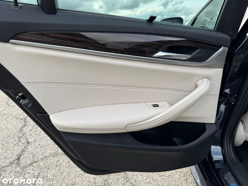 BMW Seria 5 520d xDrive M Sport sport - 20