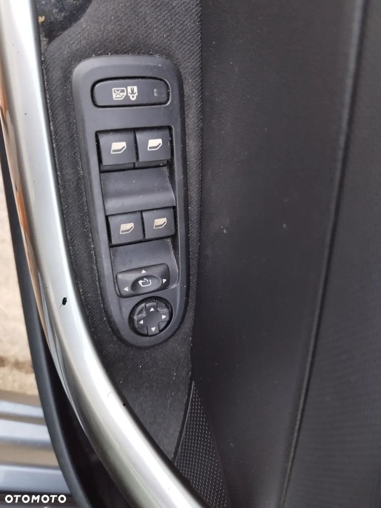 Peugeot 308 1.6 HDi Premium - 11