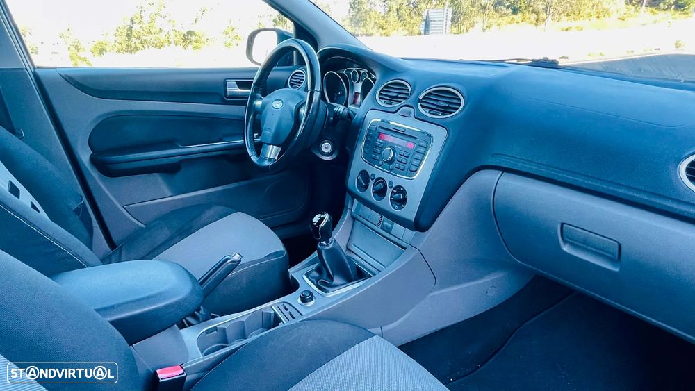 Ford Focus SW 1.6 TDCi ECOnetic - 11