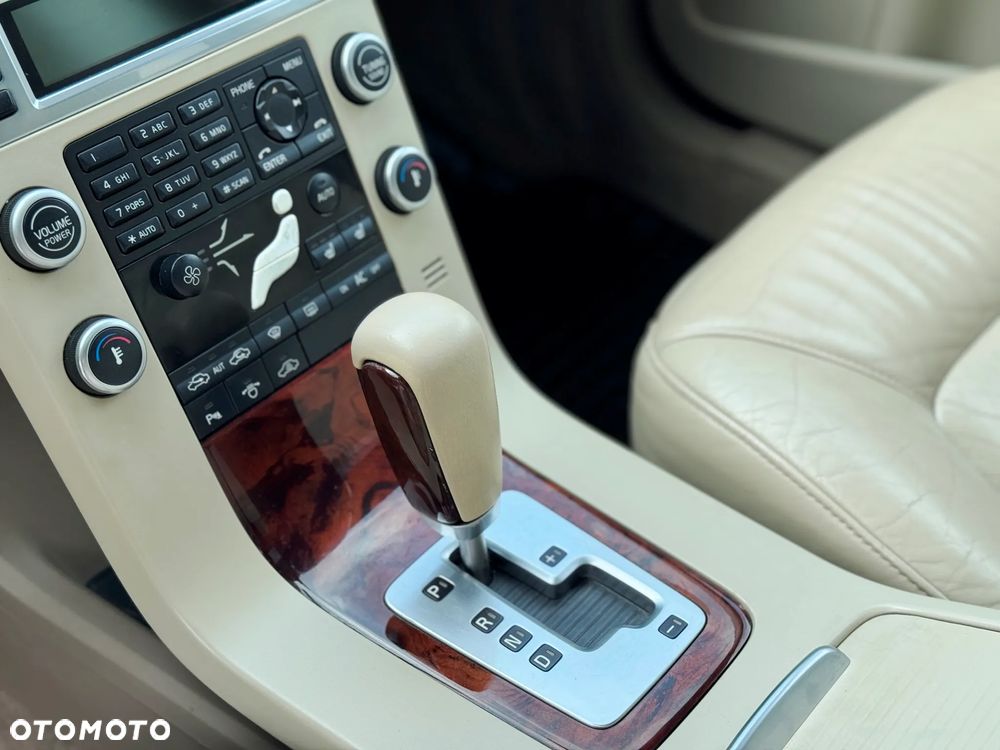 Volvo V70 3.2 Summum - 21