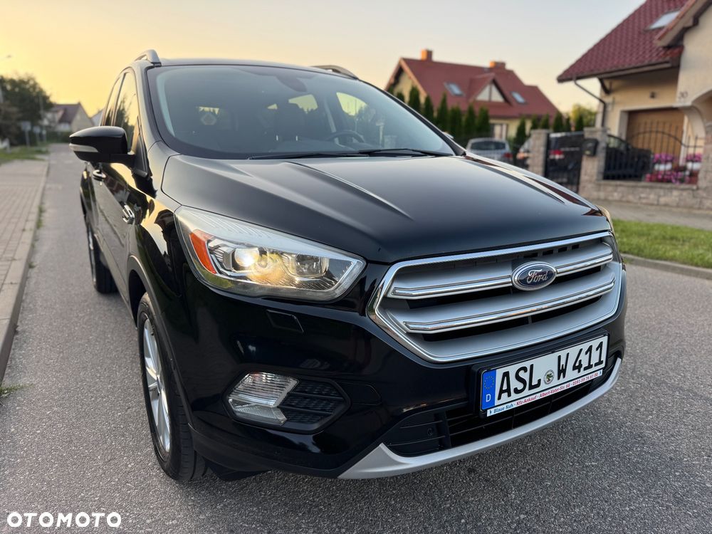 Ford Kuga 2.0 TDCi 2x4 Titanium - 2