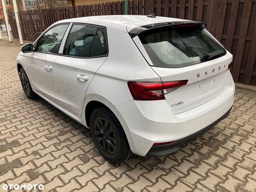 Skoda Fabia 1.0 TSI Drive - 3