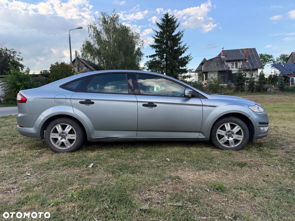 Ford Mondeo 2.0 Trend - 6
