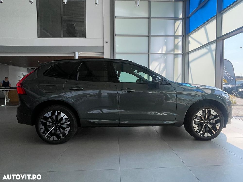 Volvo XC 60 T6 AWD Recharge Plus Dark - 4