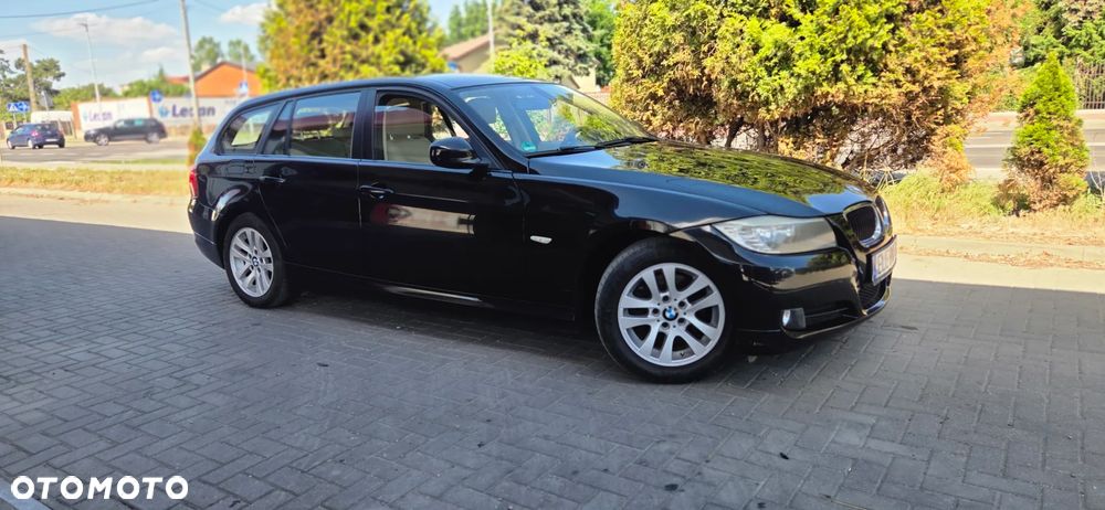 BMW Seria 3 318d DPF Edition Exclusive - 18