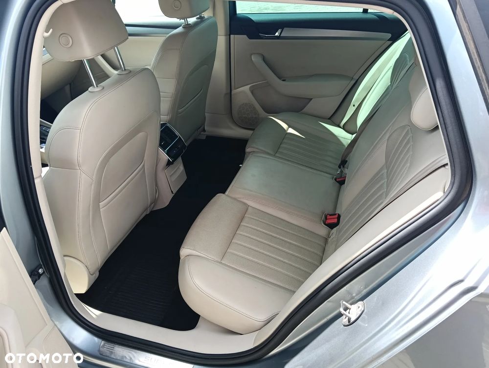 Skoda Superb 2.0 TDI 4x4 Ambition DSG - 8