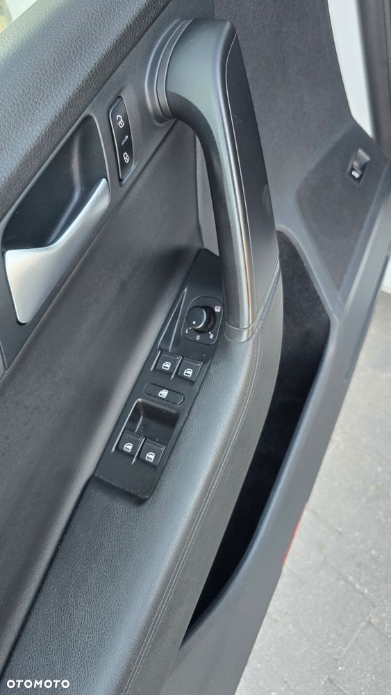 Volkswagen Passat 2.0 TDI 4Motion DSG BlueMotion Tech R-Line - 11