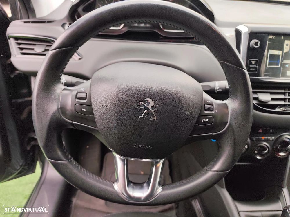 Peugeot 208 1.2 PureTech Active - 15