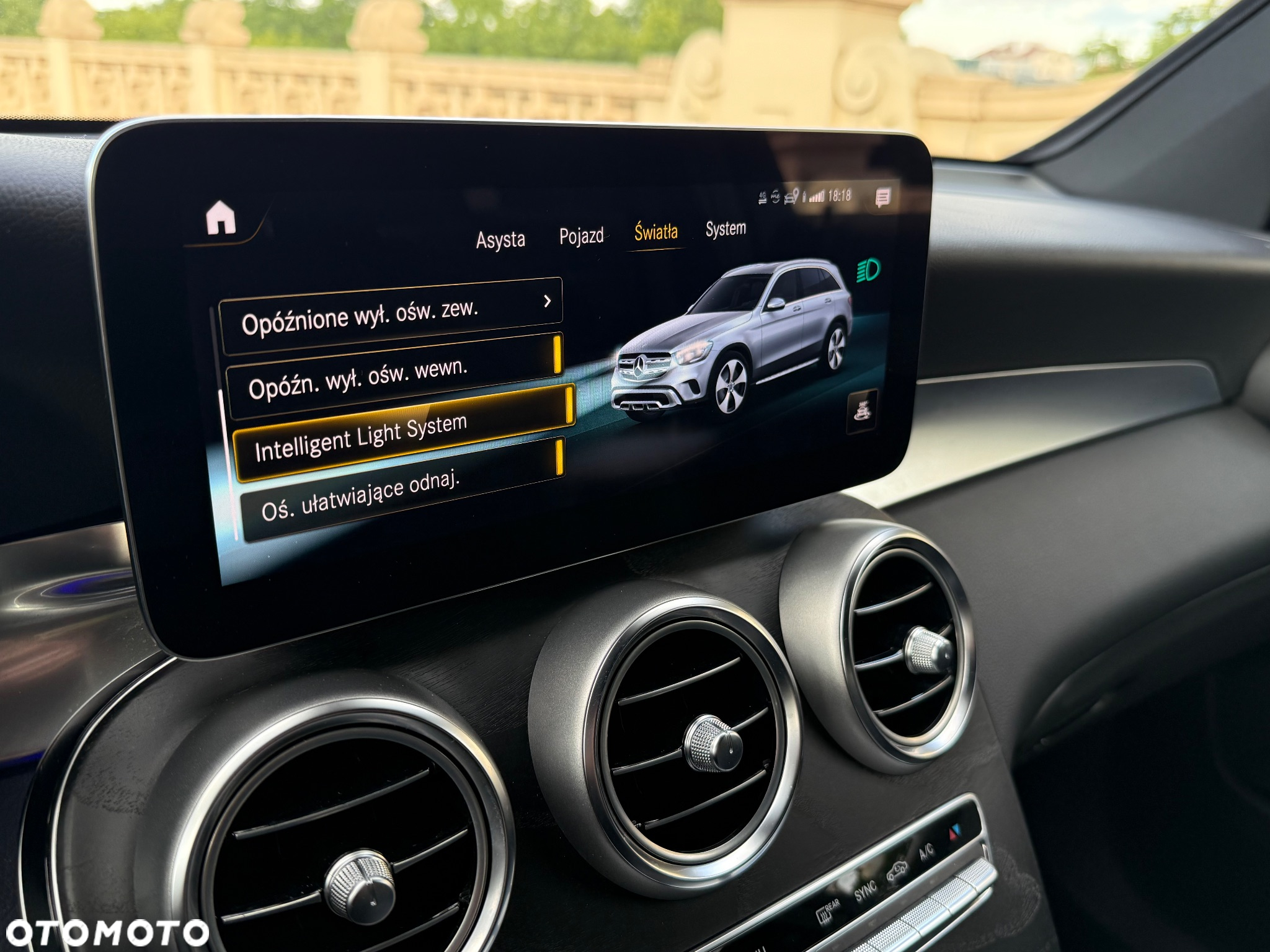 Mercedes-Benz GLC 220 d 4Matic 9G-TRONIC AMG Line - 29