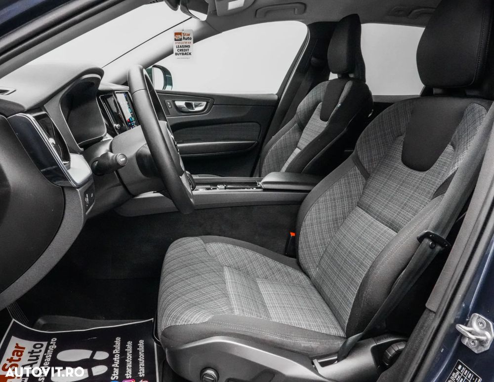 Volvo XC 60 B4 MHEV AWD Momentum Pro - 14