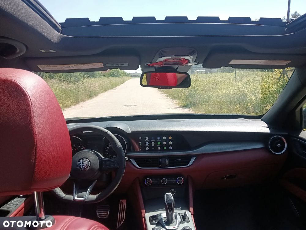Alfa Romeo Stelvio 2.0 Turbo TI Q4 - 19