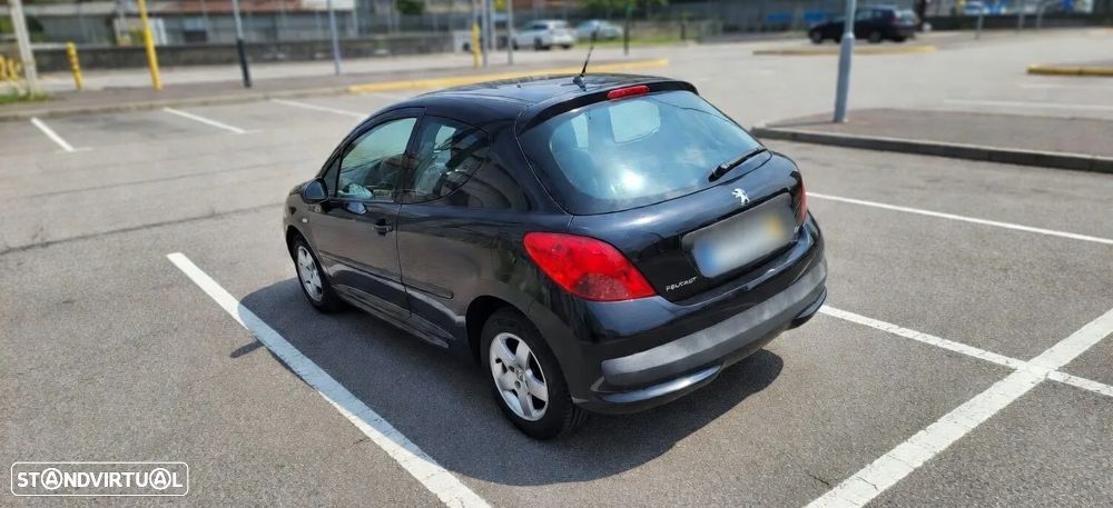 Peugeot 207 1.4 HDi Urban - 2