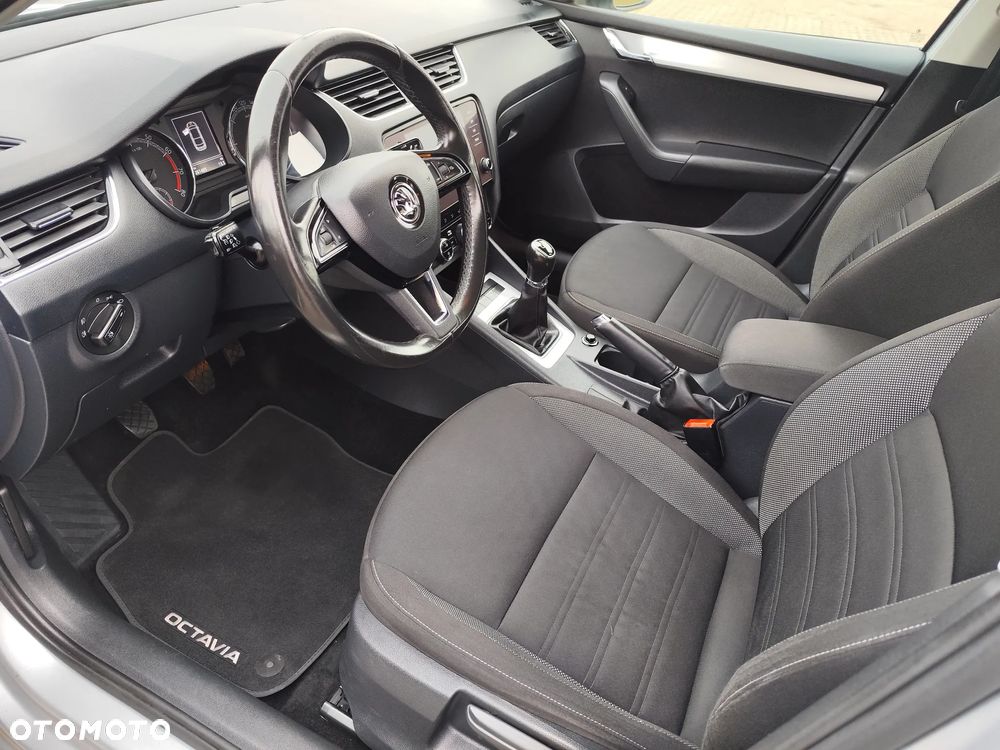 Skoda Octavia 1.4 TSI Ambition - 10