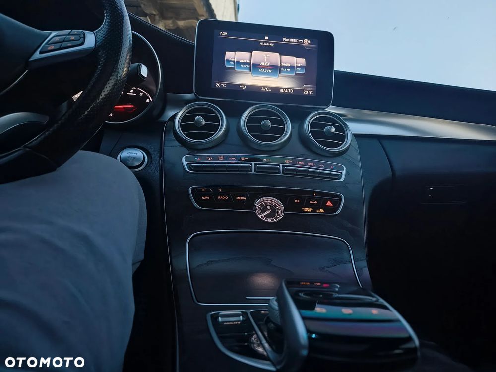 Mercedes-Benz Klasa C 300 7G-TRONIC AMG Line - 15