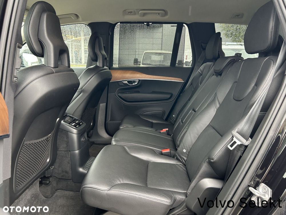 Volvo XC 90 - 32