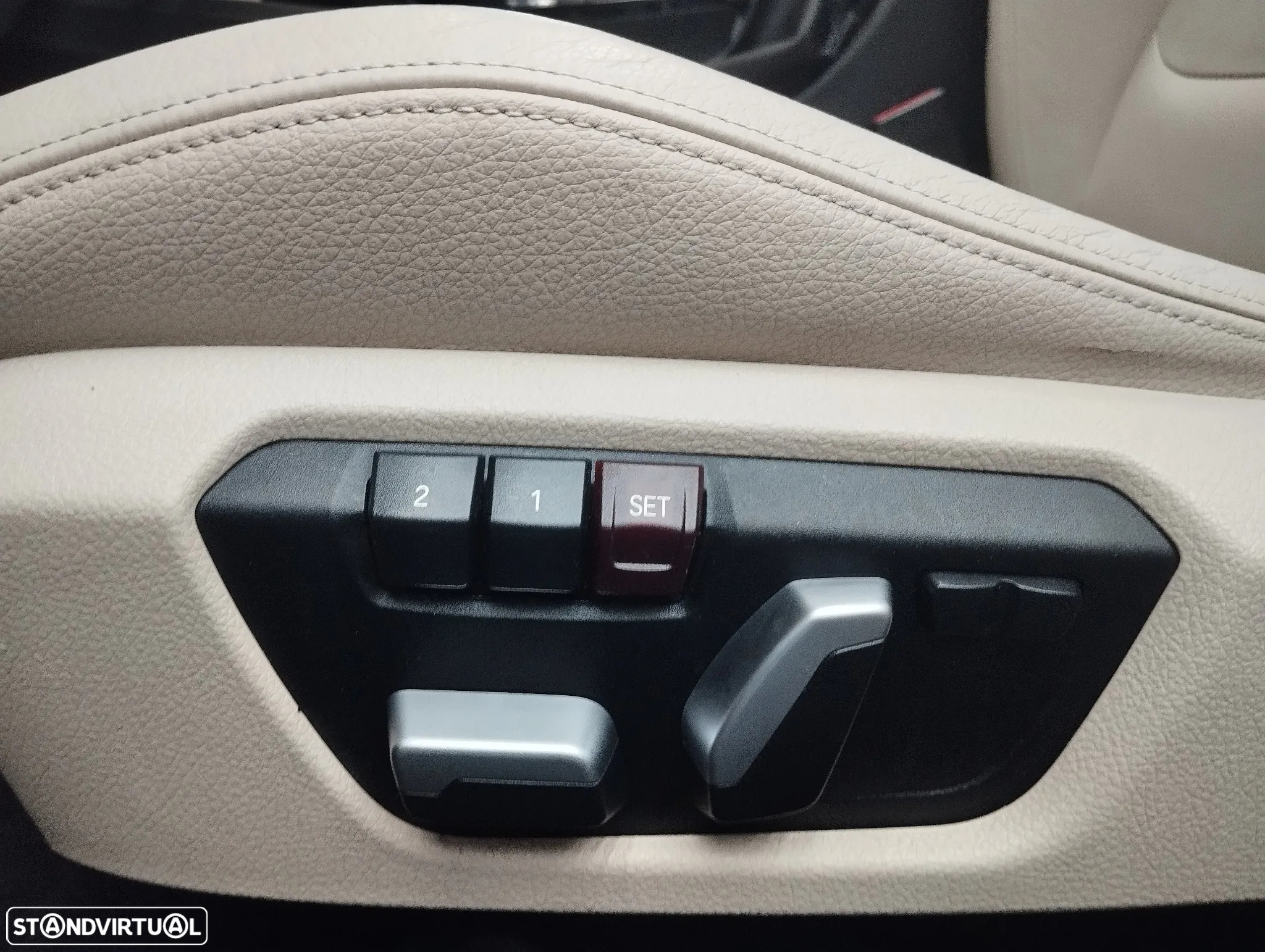BMW 320 d Touring EfficientDynamics - 21