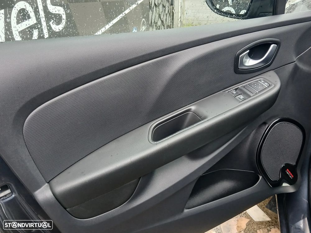 Renault Clio 1.5 dCi Limited - 22
