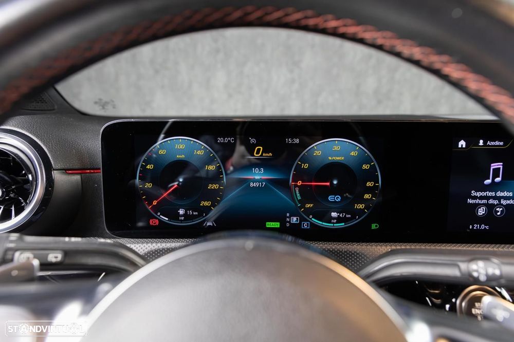 Mercedes-Benz A 250 e 8G-DCT AMG Line - 39