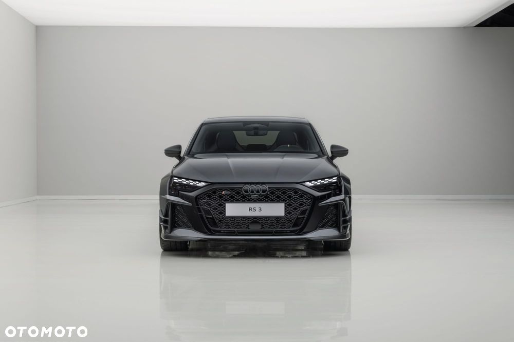 Audi RS3 Limousine - 2