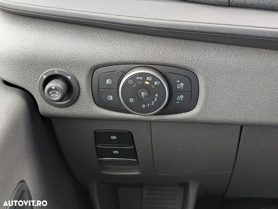 Ford Transit - 28