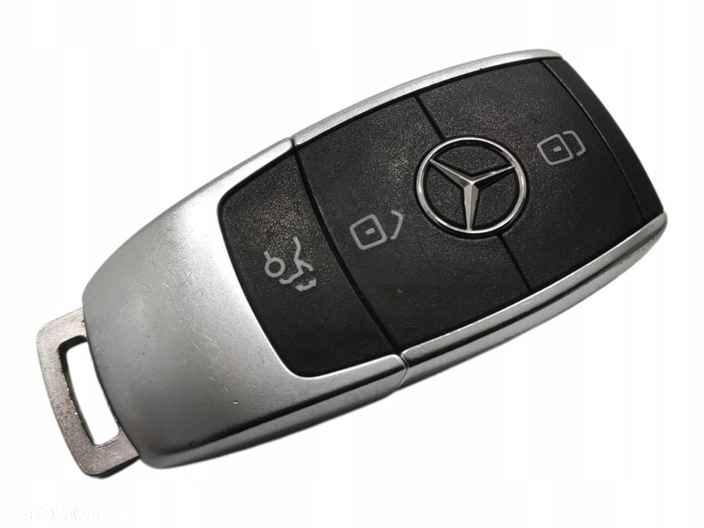 KLUCZYK PILOT OBUDOWA MERCEDES GLA H247 2020-2026 A1779056704 - 1