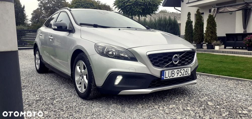 Volvo V40 Cross Country D2 Momentum - 1