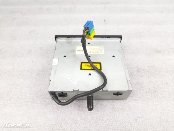 Leitor Cd´S / Dvd Volkswagen Passat (3B2) - 4