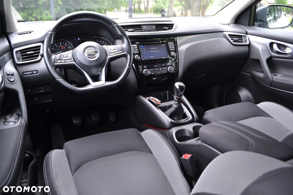 Nissan Qashqai - 22
