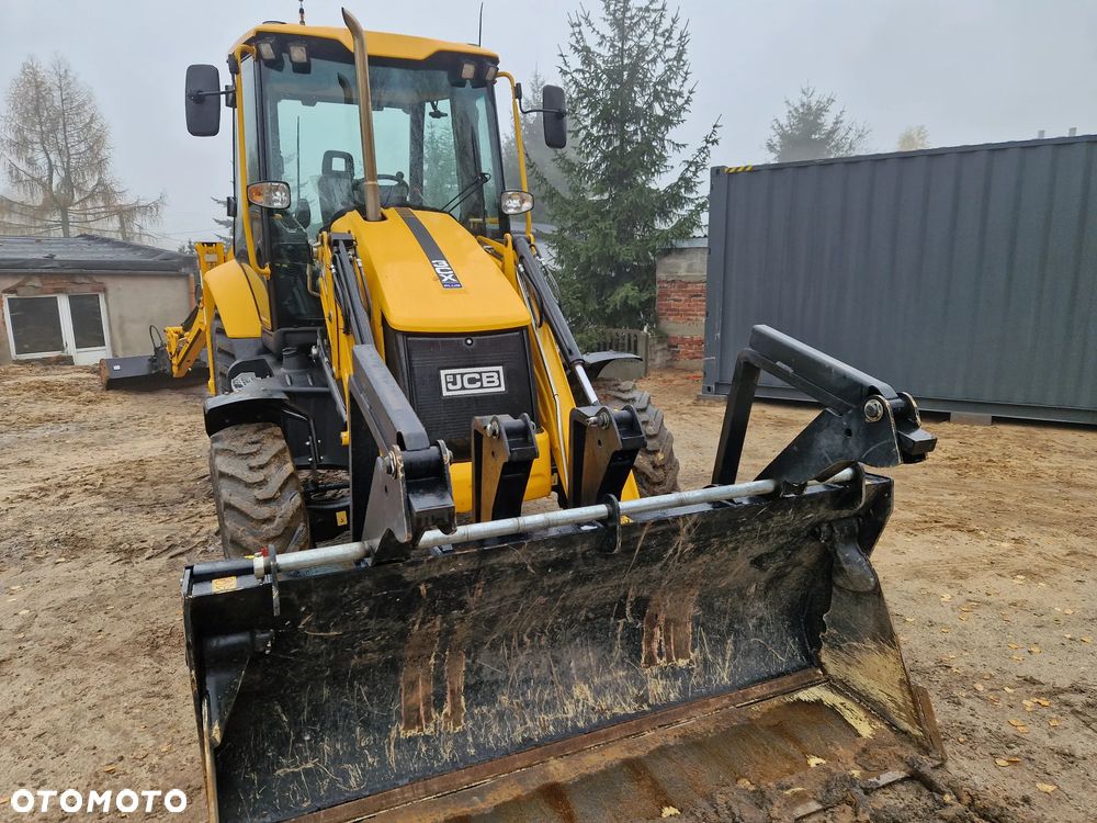 JCB 3CX PLUS AEC - 11