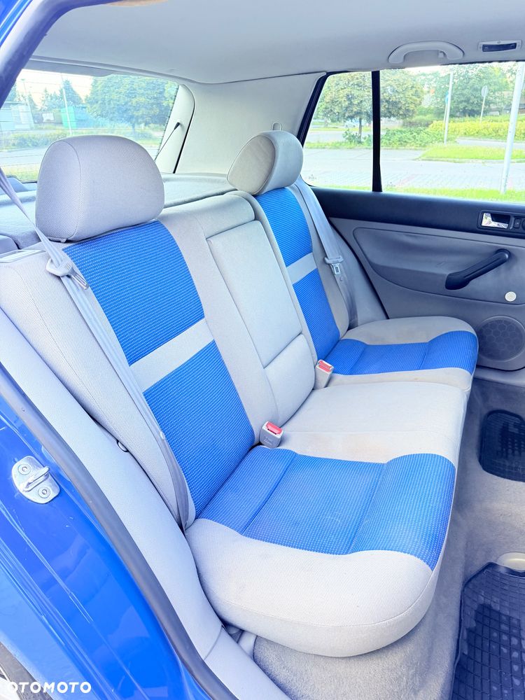 Volkswagen Golf - 17