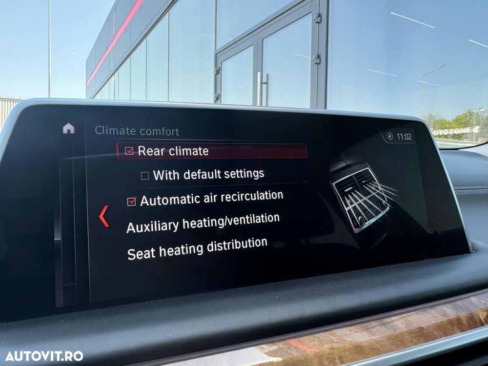 BMW Seria 7 740d xDrive - 31