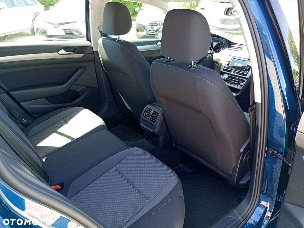 Volkswagen Passat Variant 2.0 TDI EVO Essence - 31
