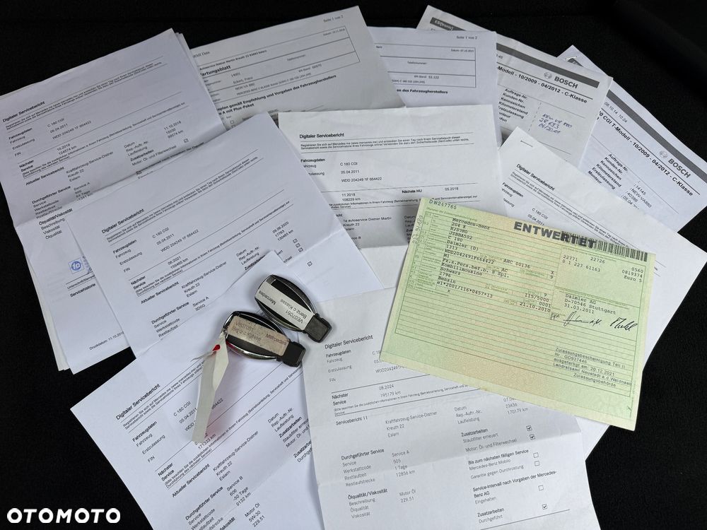 Mercedes-Benz Klasa C 180 CGI BlueEff Avantgarde - 34