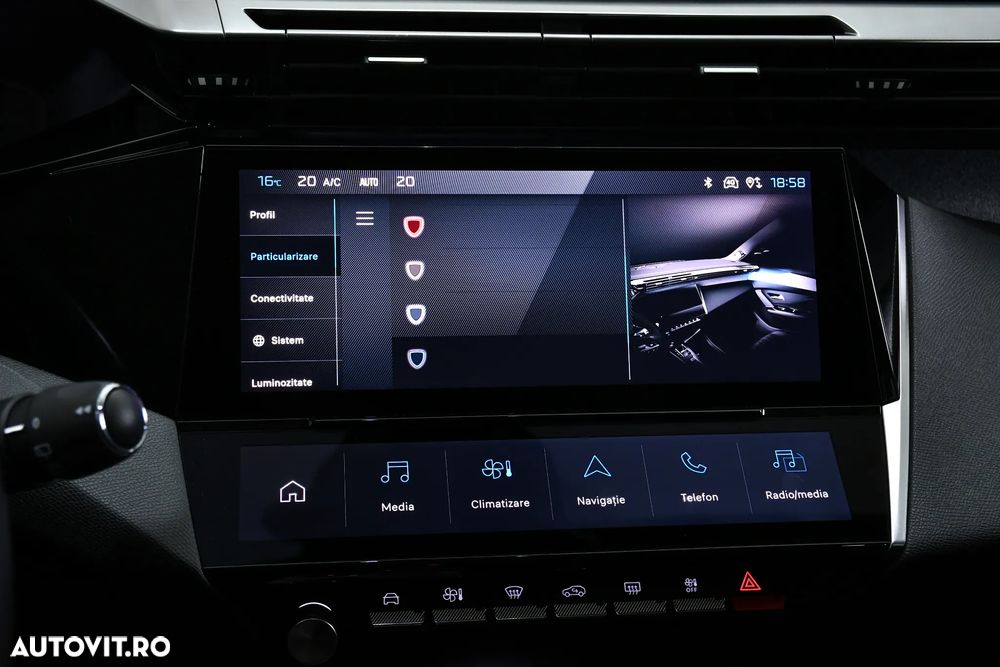 Peugeot 308 SW Plug-In Hybrid 180 e-EAT8 GT - 29