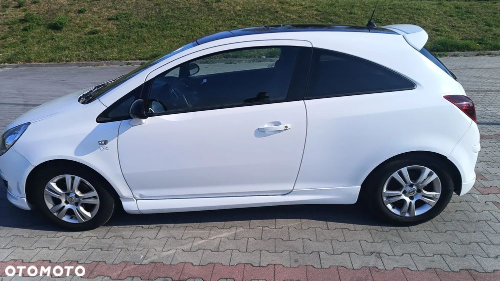 Opel Corsa 1.4 16V Limited Edition - 10