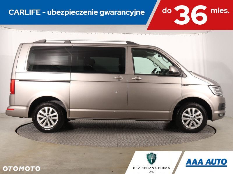 Volkswagen Multivan - 8