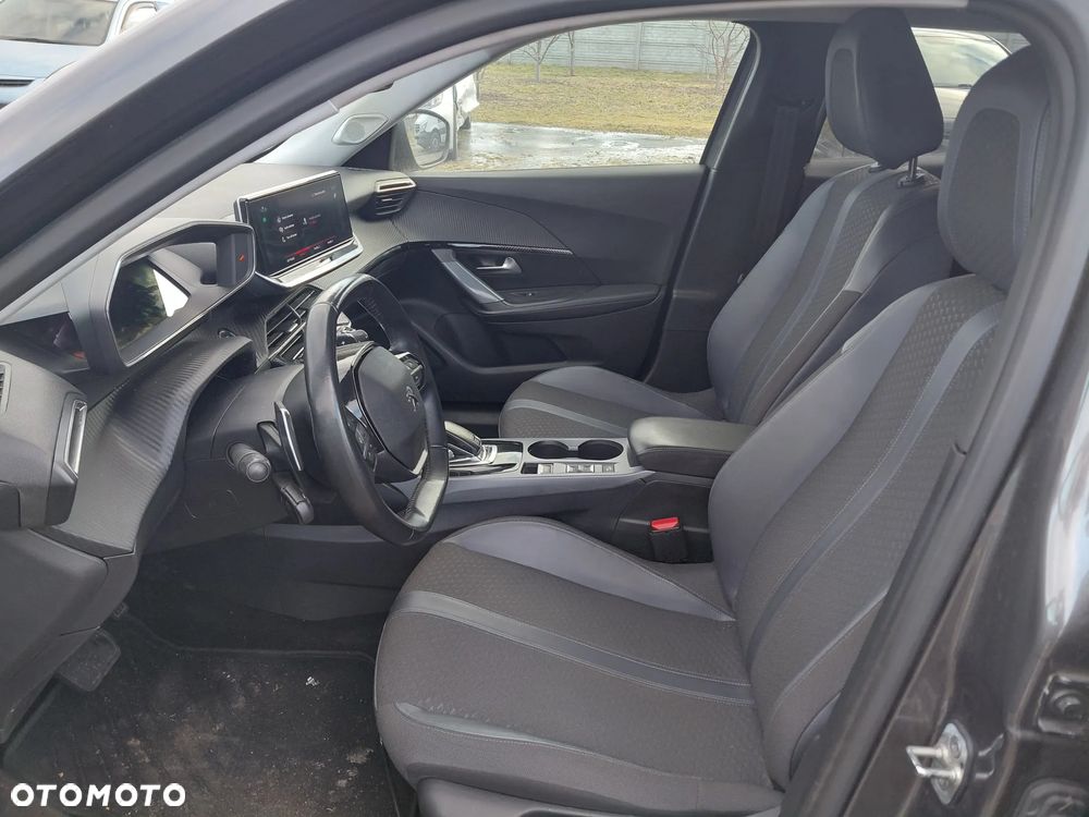 Peugeot 2008 1.5 BlueHDi GT Pack S&S EAT8 - 11