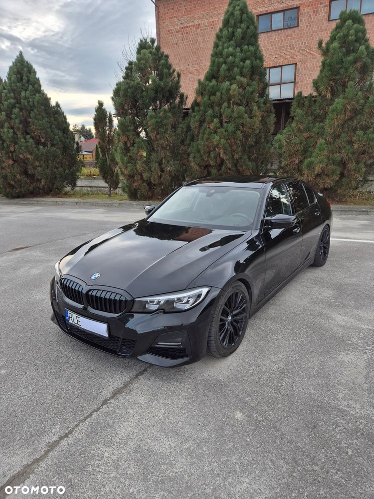 BMW Seria 3 318d M Sport - 11