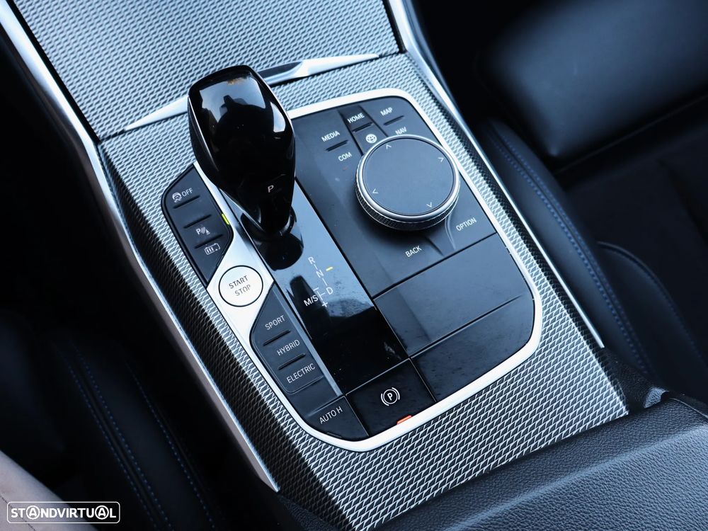 BMW 330 e Pack M Auto - 37