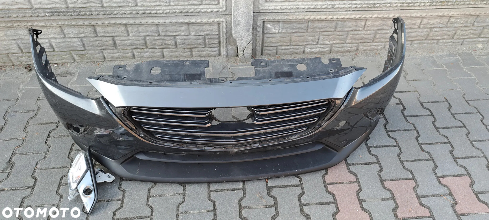 Zderzak Mazda 2 CX3 2014- Pas przód  Mazda CX 3 - 3