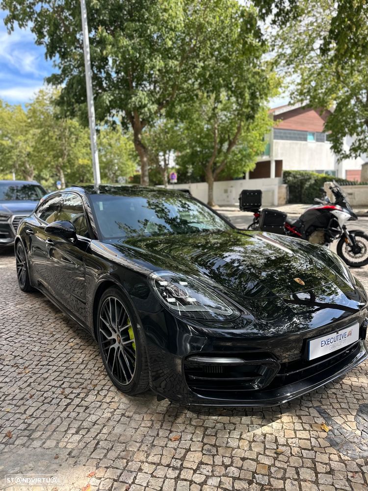 Porsche Panamera Sport Turismo 4 E-Hybrid Edition 10 Anos - 1