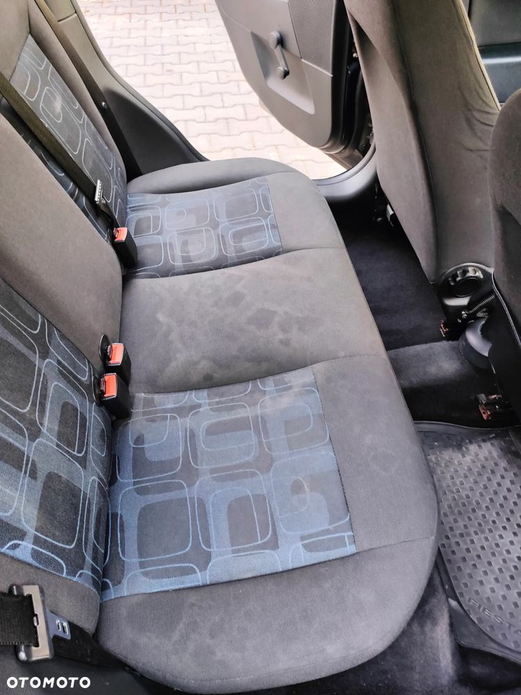 Ford Fiesta 1.25 - 24