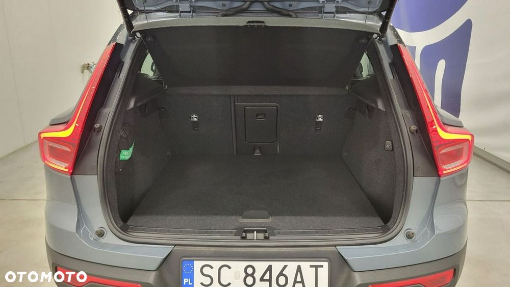 Volvo XC 40 - 22