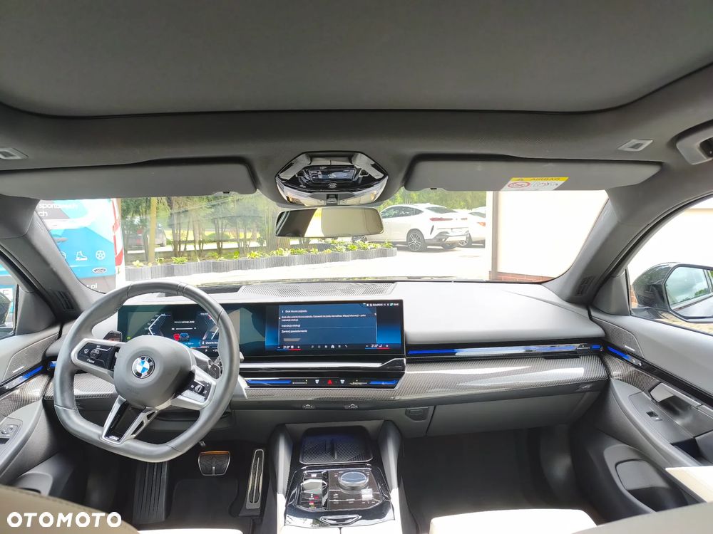 BMW Seria 5 520d xDrive mHEV - 10
