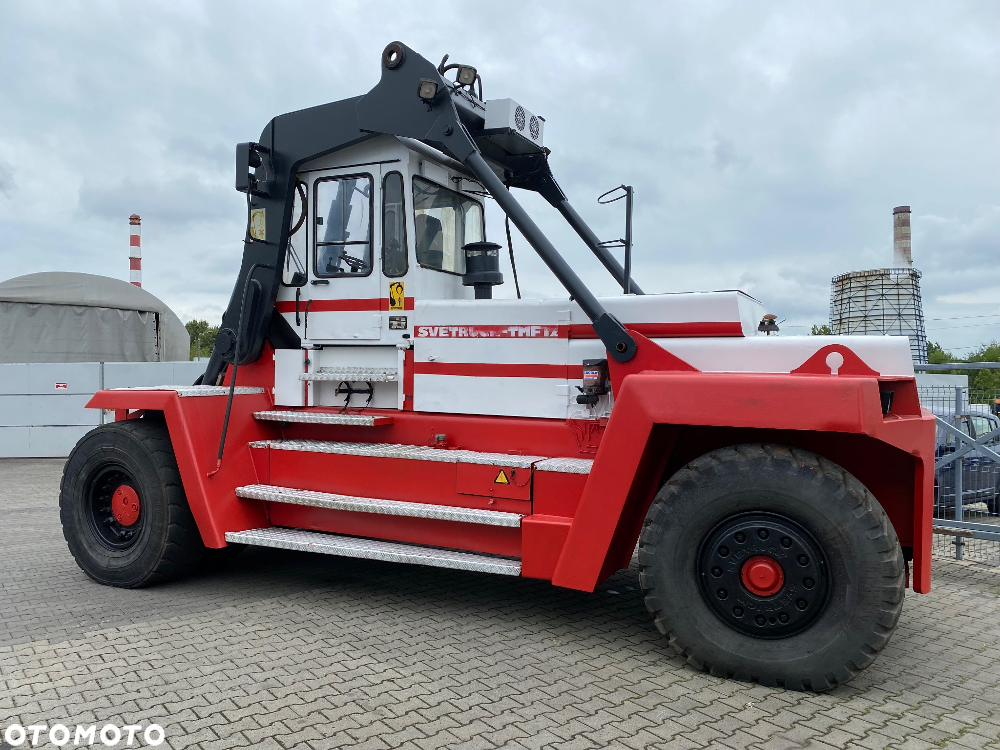Svetruck TMF 12/9 HB / 1 WŁ. / STAN BDB. / MOZLIWOSC INNEGO CHWYTAKA / SERWIS / 12T ŁAD. - 15