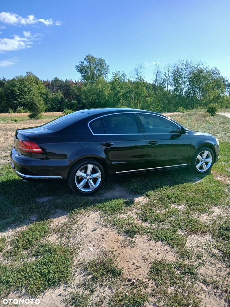 Volkswagen Passat 2.0 TDI 4Mot Highline DSG - 12