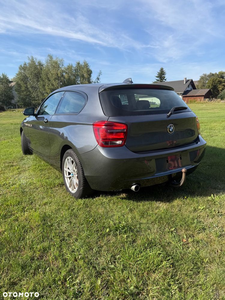 BMW Seria 1 116d DPF - 10