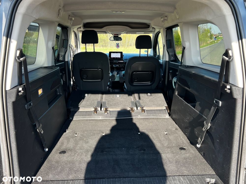 Citroën Berlingo XL 7-Sitzer BlueHDi 130 SHINE - 15