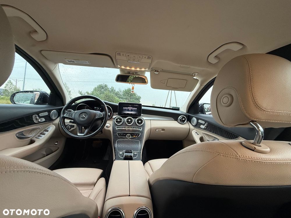 Mercedes-Benz Klasa C 300 7G-TRONIC - 15